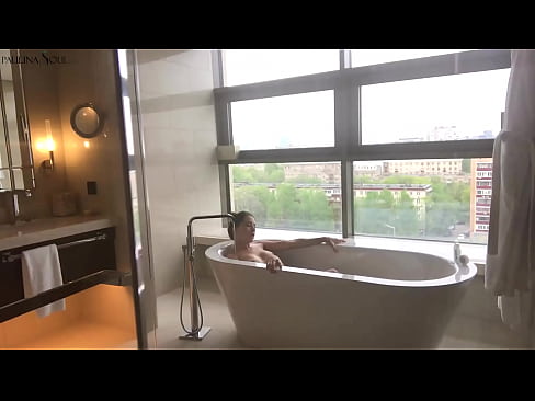 ❤️ Óriási babe szenvedélyesen kiveri ki a punciját a fürdőszobában Szex videó at hu.https-tubsexer.ru ️
