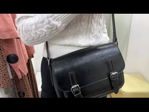 ❤️ Nyilvános maszturbáció a fiatal szuka FeralBerry egy dildóval a próbafülkében Szex videó at hu.https-tubsexer.ru ️