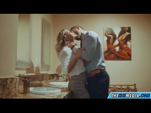 ❤️ Amikor egy bögyös szőke elcsábít egy nyilvános WC-ben Szex videó at hu.https-tubsexer.ru ️